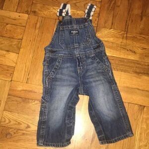 Oshkosh overalls size 9 months​​